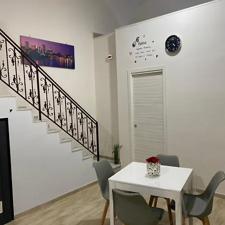 La Petite Maison