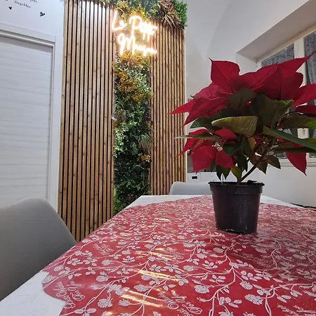 La Petite Maison * Napoli